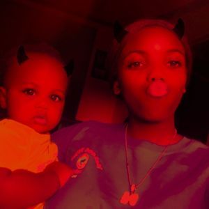 Meet your Posher, Niña